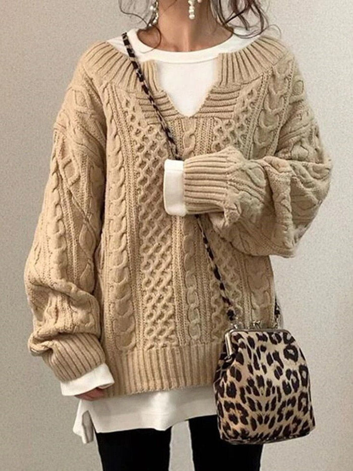 Sweter Oversize w Warkocze z Dekoltem V