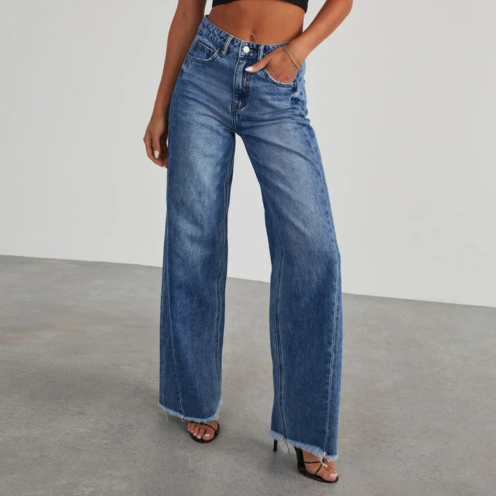Monika | Stylowe szare jeansy damskie wide leg z nieobszytym dołem