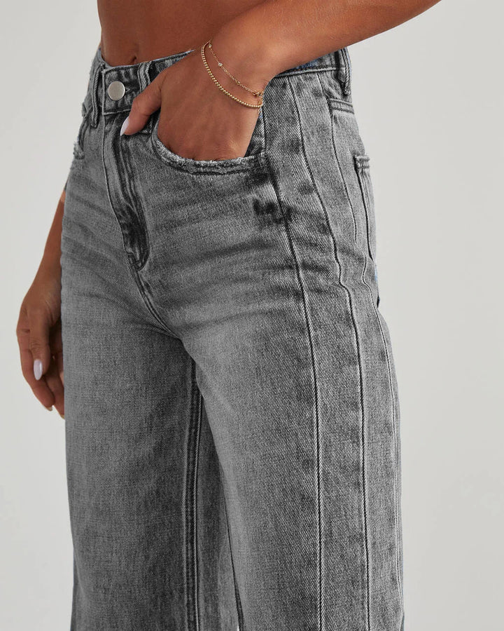 Monika | Stylowe szare jeansy damskie wide leg z nieobszytym dołem