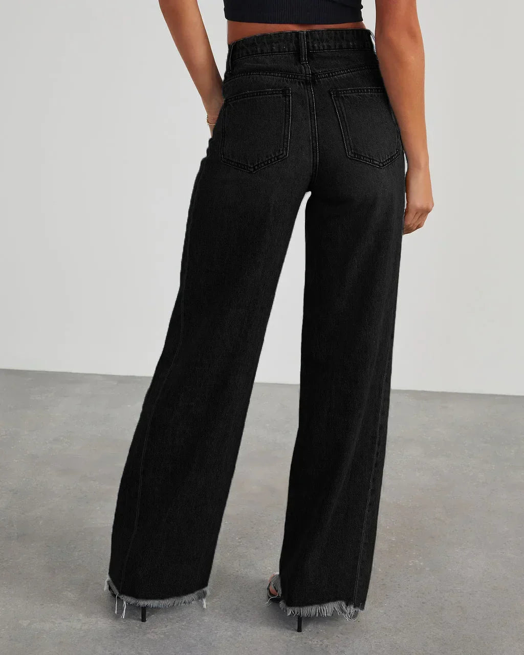 Monika | Stylowe szare jeansy damskie wide leg z nieobszytym dołem